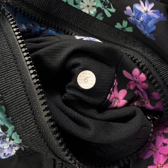 Lululemon | 6 | Run Bandit Jacket | Petal Pop | Athleisure | Activewear | Sporty - Picture 10 of 16
